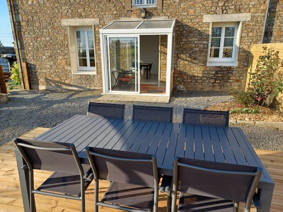 Maison Face Au Mont Avec Exterieur อาวร็องช์ ภายนอก รูปภาพ
